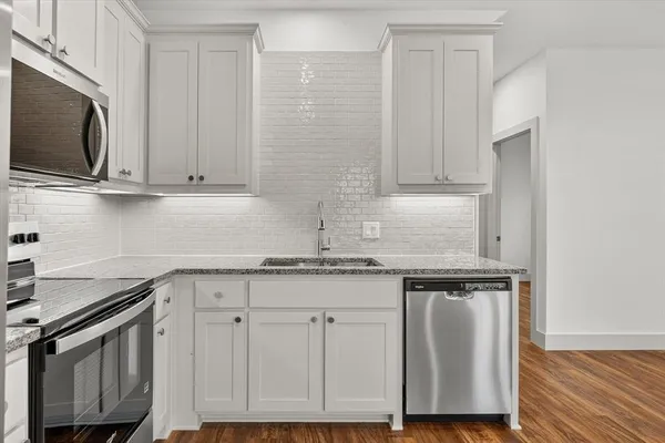 $2,395 | 502 East Kimball Street, Unit 2, Mansfield, TX 76063