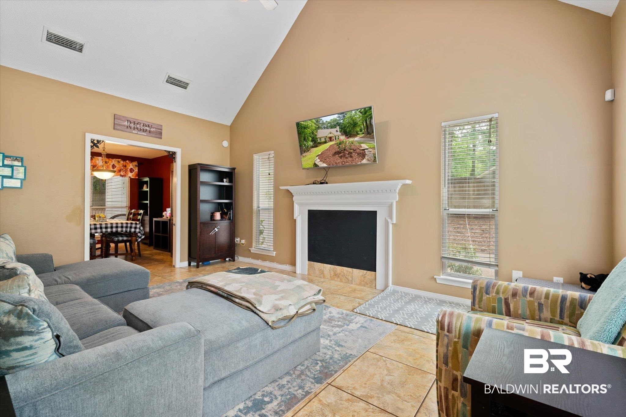 108 Golmon Circle Daphne, AL 36526 - Photo 4 of 23