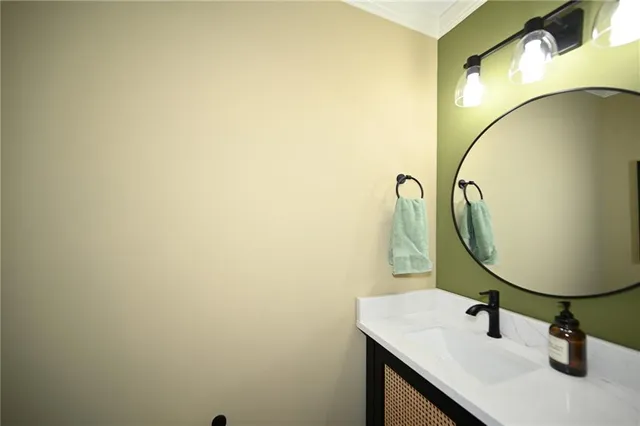 $2,750 | 441 West 10th Street, Kansas City, MO 64105