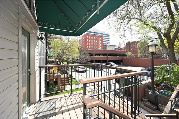 $2,750 | 441 West 10th Street, Kansas City, MO 64105