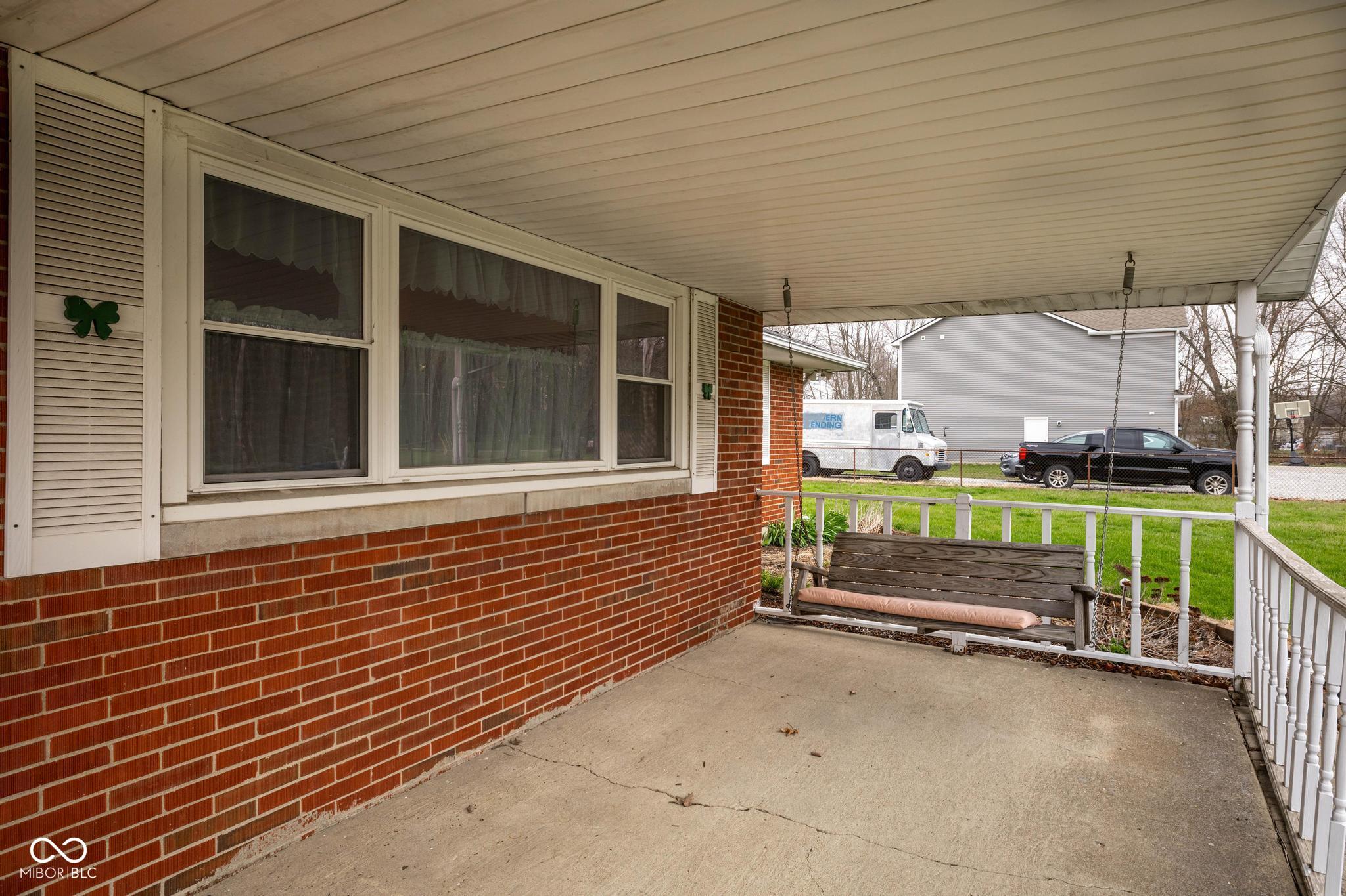 244 East 75th Street Anderson, IN 46013 - Photo 4 of 31