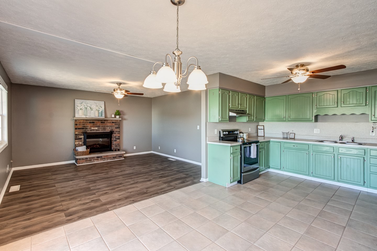 7507 Dry Branch Road Evansville, IN 47711 - Photo 7 of 22 Gallery Image 7