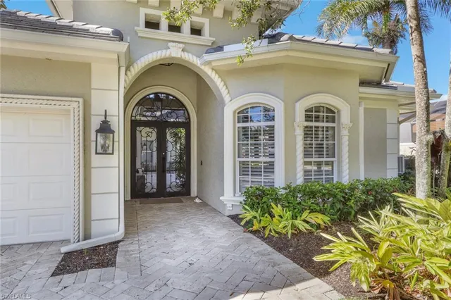 $1,599,999 | 5074 Rustic Oaks Circle, Naples, FL 34105