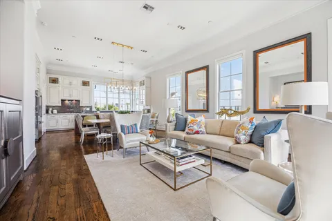 $799,000 | 1619 Calumet Street, Houston, TX 77004