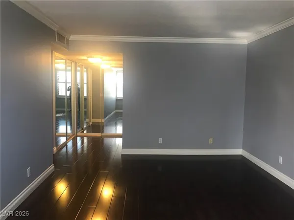 $1,850 | 205 East Harmon Avenue, Unit 405, Las Vegas, NV 89169