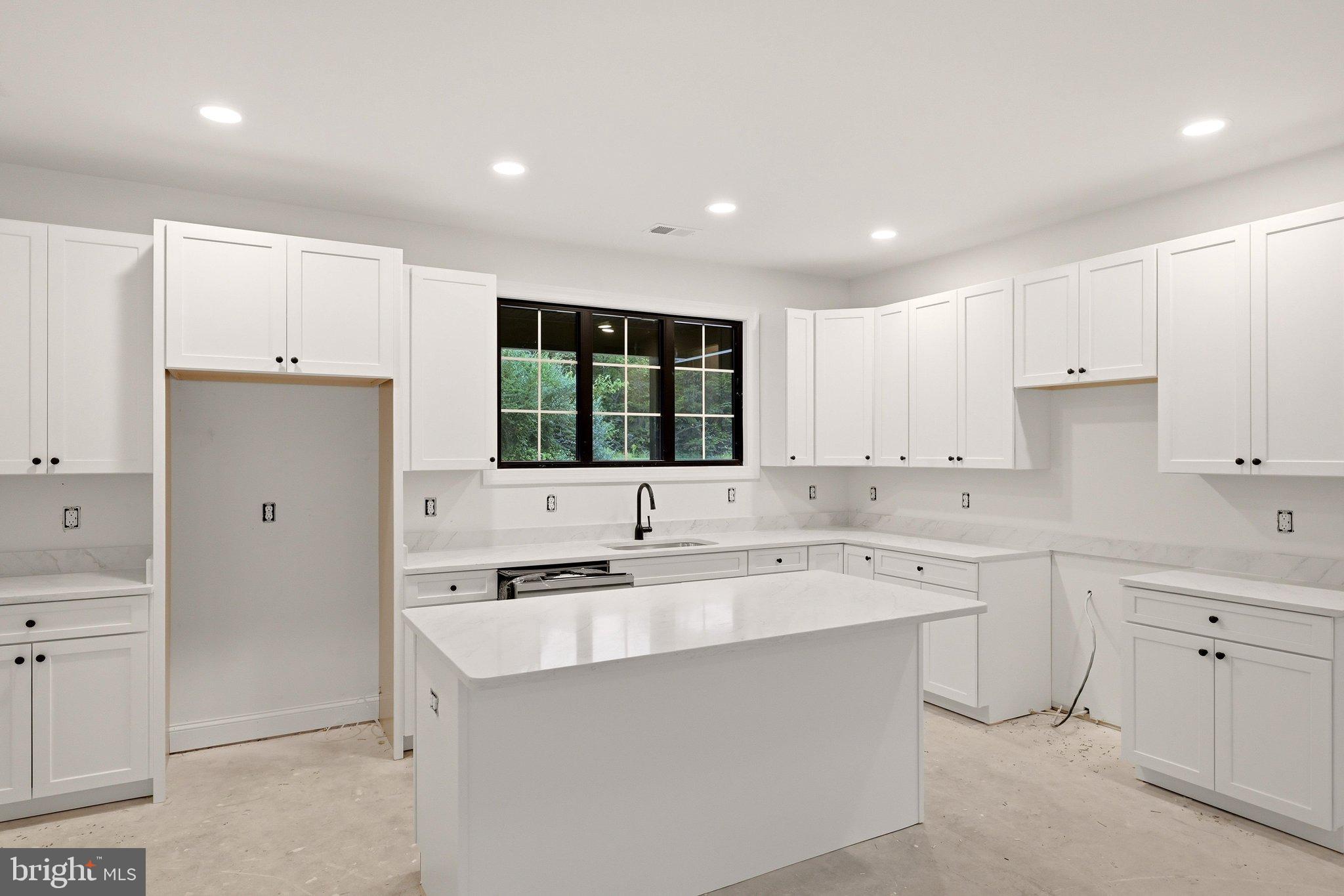 144 Messick Road Strasburg, VA 22657 - Photo 11 of 49 Kitchen