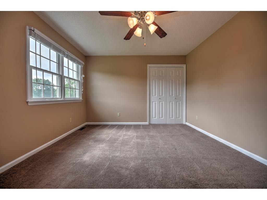 2700 Indian Ridge Road, Unit 5 Johnson City, TN 37604 - Photo 14 of 30 Photo 14
