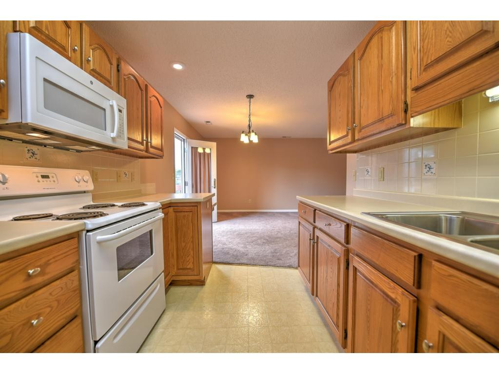 2700 Indian Ridge Road, Unit 5 Johnson City, TN 37604 - Photo 9 of 30 Photo 9