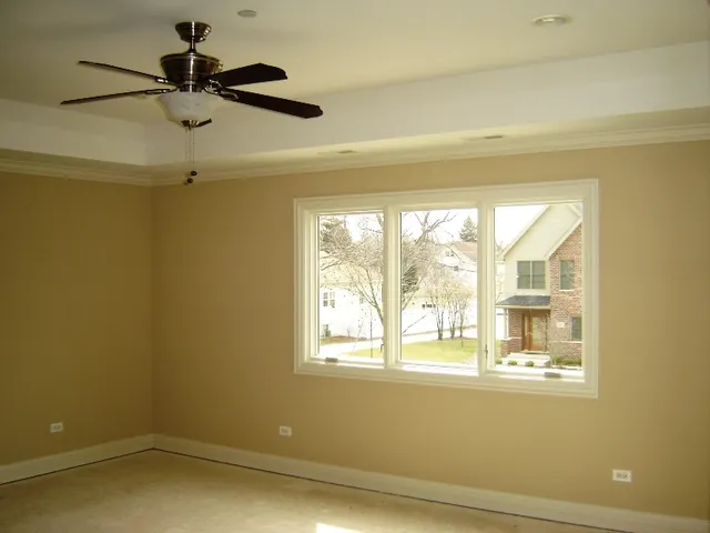 $3,225 | 217 West Quincy Street, Westmont, IL 60559