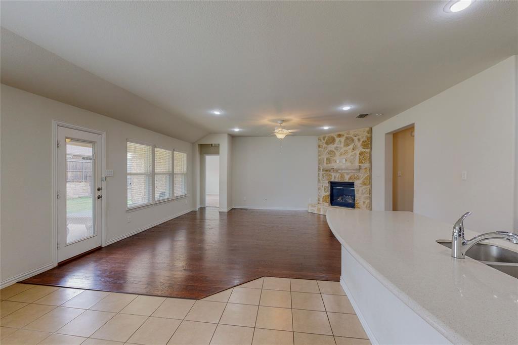 8100 Horseman Road Fort Worth, TX 76131 - Photo 9 of 35