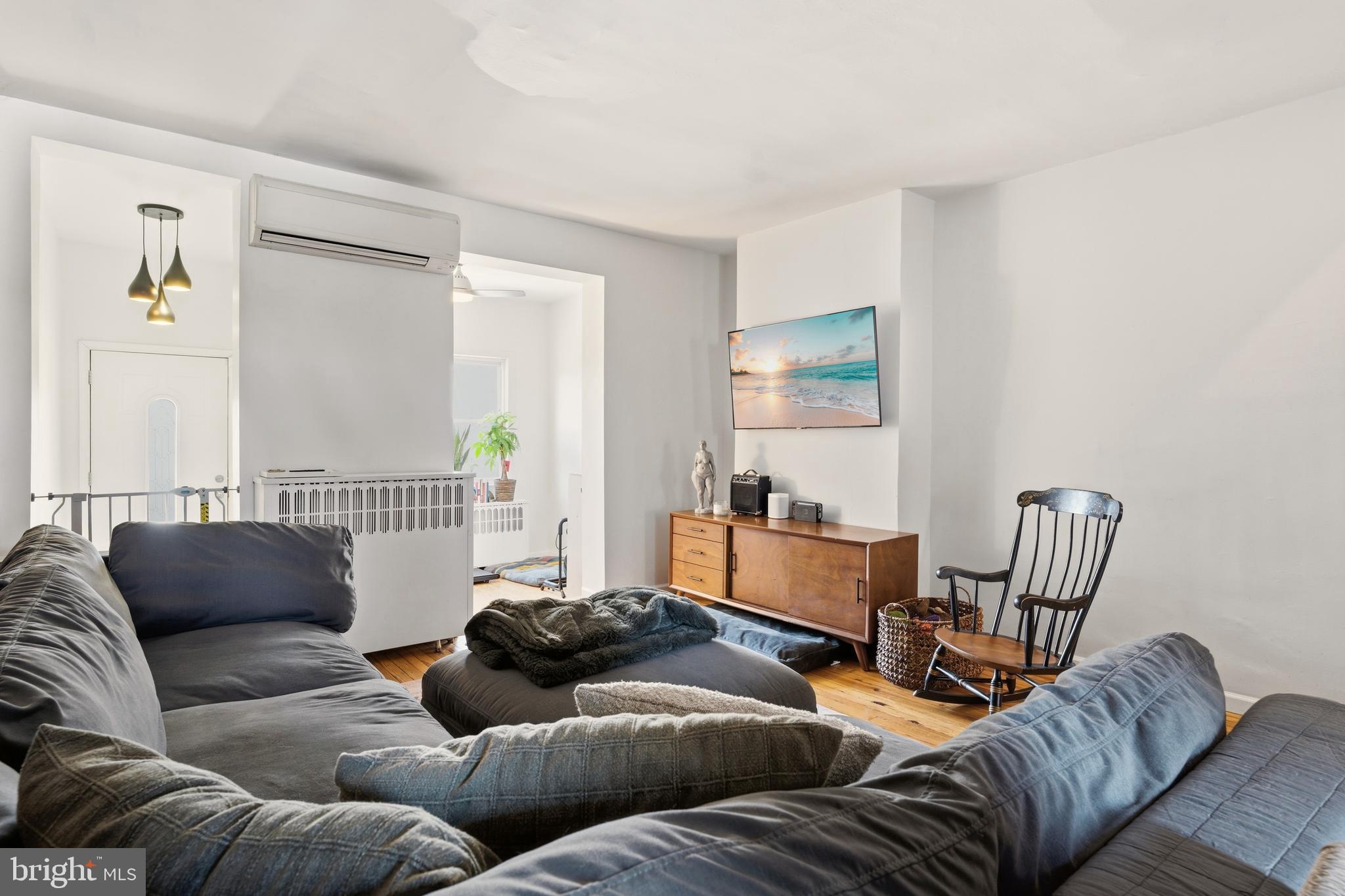 3448 Bowman Street Philadelphia, PA 19129 - Photo 6 of 32