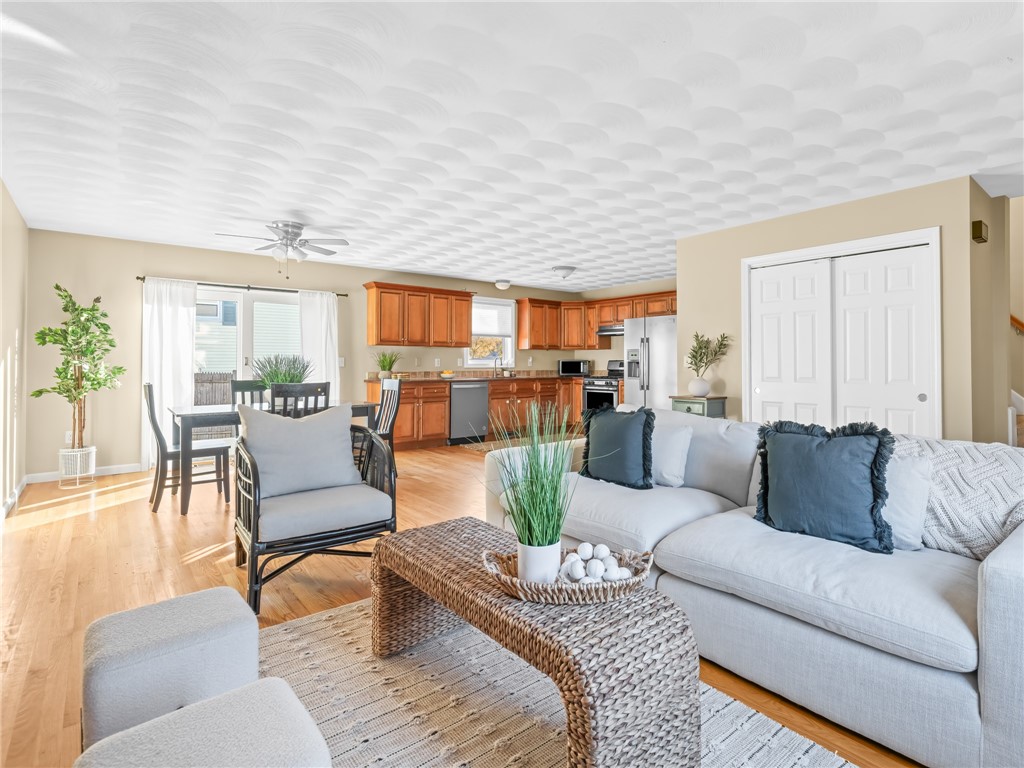 170 Long Street Warwick, RI 02886 - Photo 7 of 27 Open layout