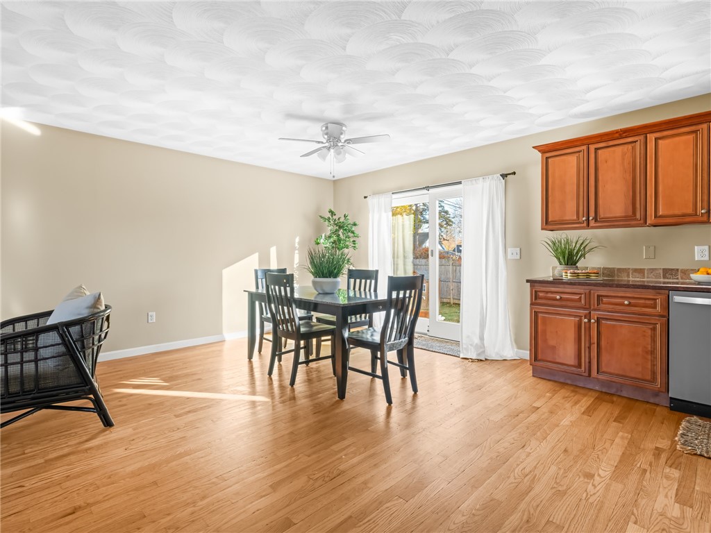 170 Long Street Warwick, RI 02886 - Photo 9 of 27 Spacious