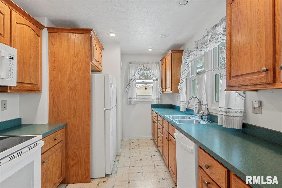 720 West Fayette Avenue Springfield, IL 62704 - Photo 14 of 33