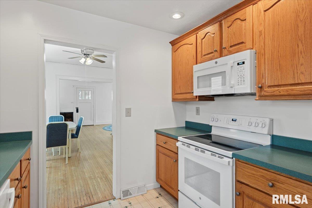 720 West Fayette Avenue Springfield, IL 62704 - Photo 15 of 33