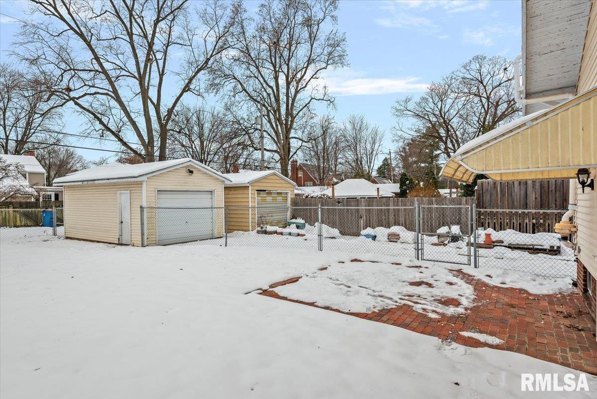 720 West Fayette Avenue Springfield, IL 62704 - Photo 24 of 33