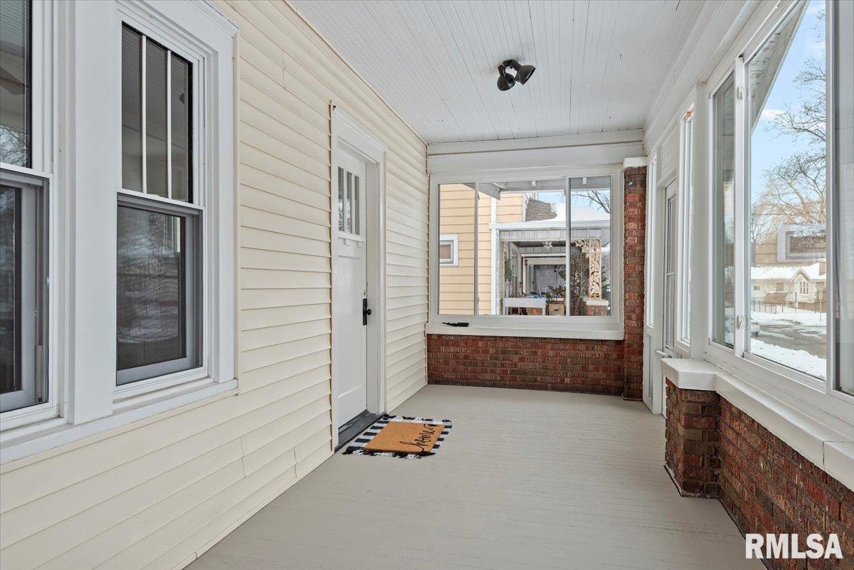 720 West Fayette Avenue Springfield, IL 62704 - Photo 4 of 33