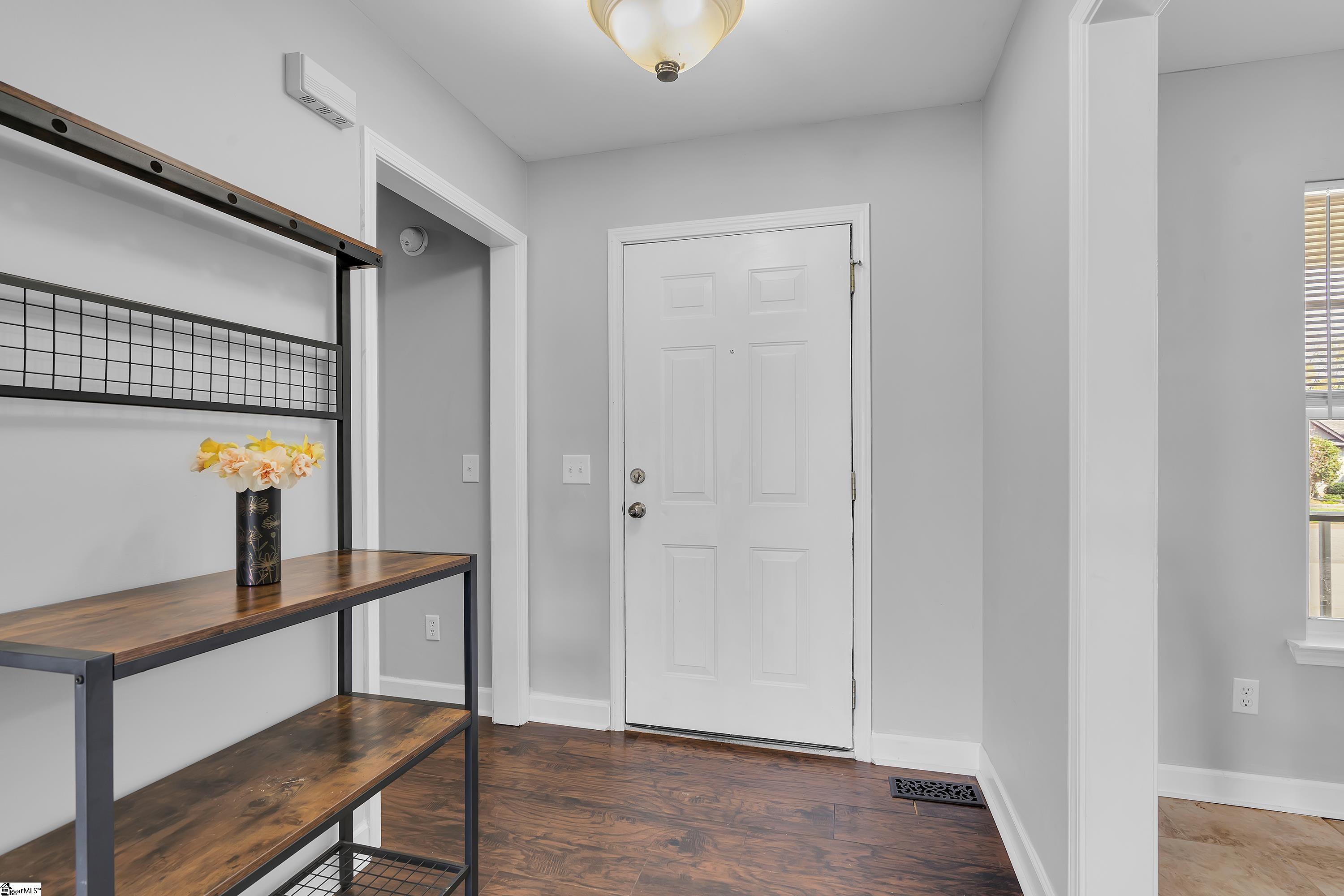 143 Summer Lady Lane Boiling Springs, SC 29316 - Photo 4 of 29