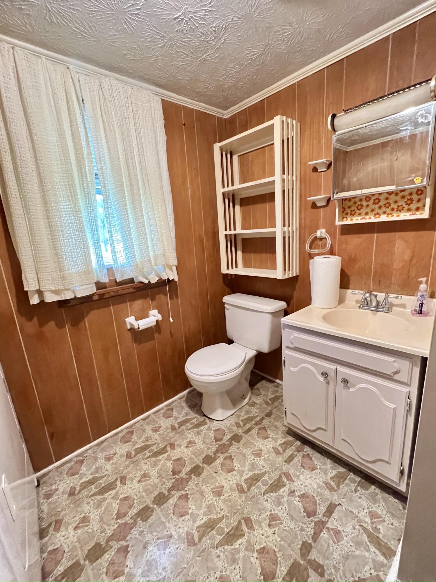 512 South Buell Street Perryville, KY 40468 - Photo 29 of 32 IMG_3654