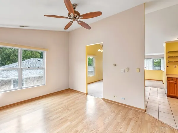 $1,850 | 4909 Spencer Avenue, Unit B, Lisle, IL 60532