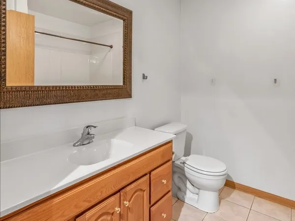 $1,850 | 4909 Spencer Avenue, Unit B, Lisle, IL 60532