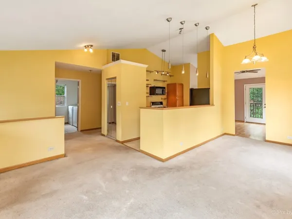 $1,850 | 4909 Spencer Avenue, Unit B, Lisle, IL 60532