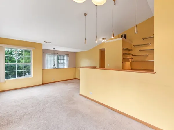 $1,850 | 4909 Spencer Avenue, Unit B, Lisle, IL 60532