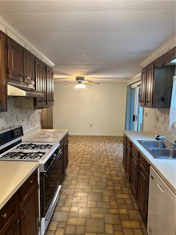 12 Friar Tuck Lane Coventry, RI 02816 - Photo 3 of 24