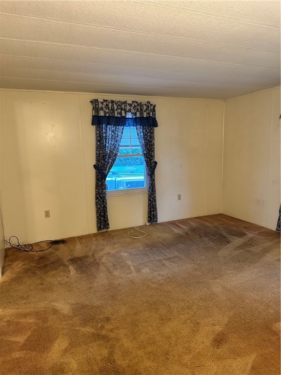 12 Friar Tuck Lane Coventry, RI 02816 - Photo 8 of 24