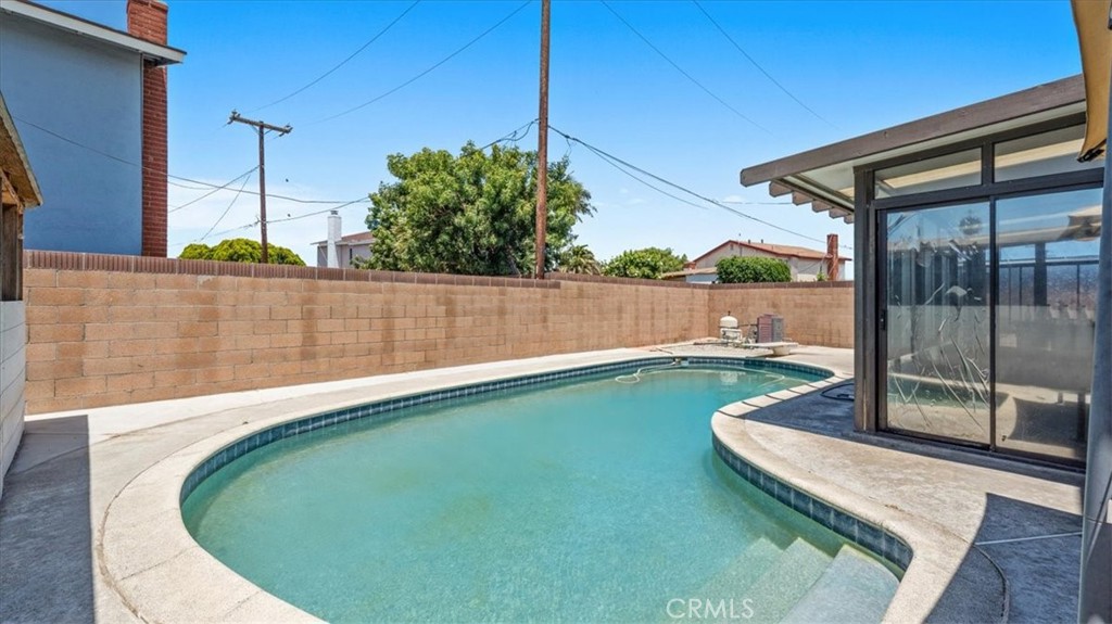 809 East Cyrene Street Carson, CA 90746 - Photo 34 of 47
