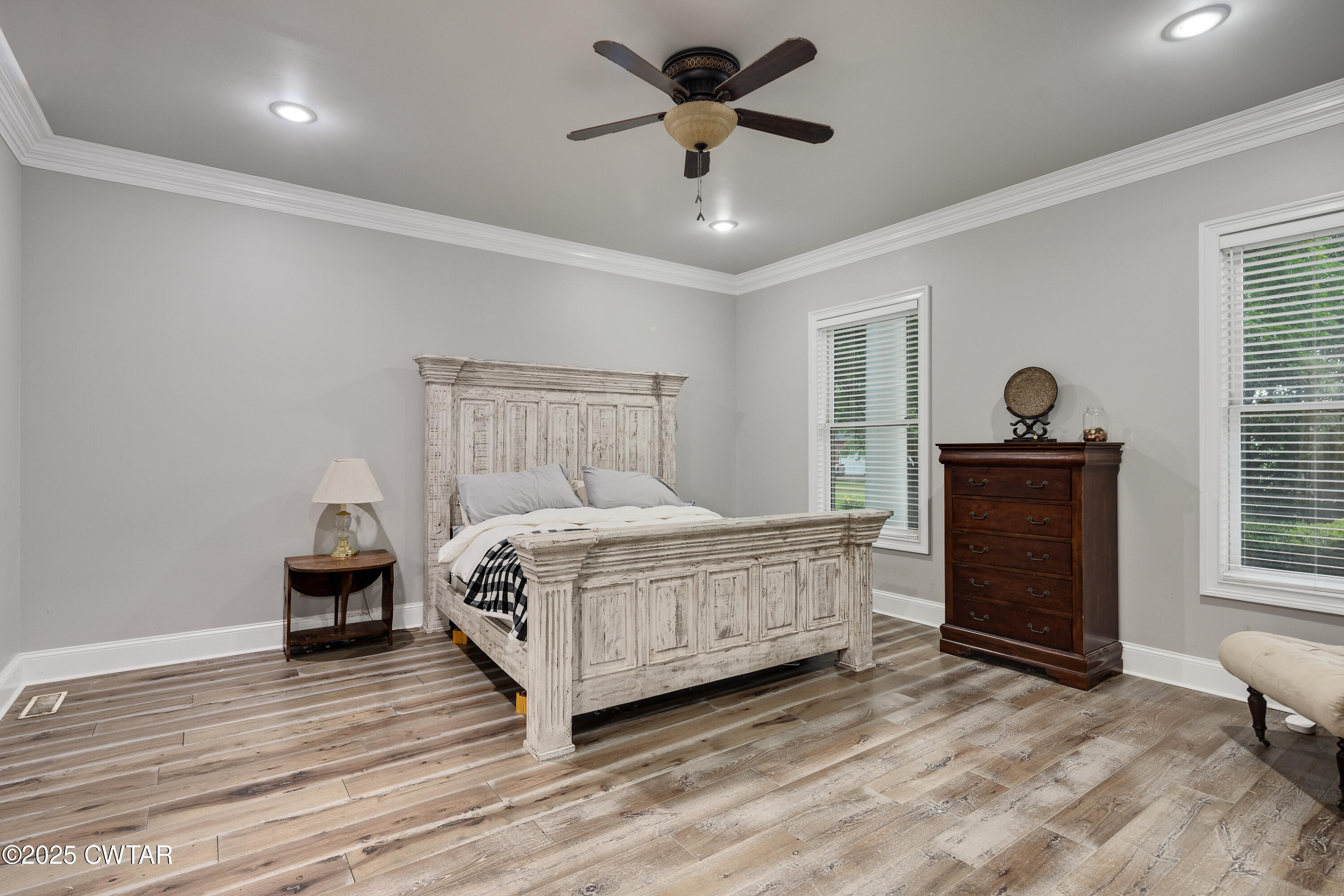 51 Crownpointe Cove Jackson, TN 38305 - Photo 7 of 25 a bedroom with a bed and a window