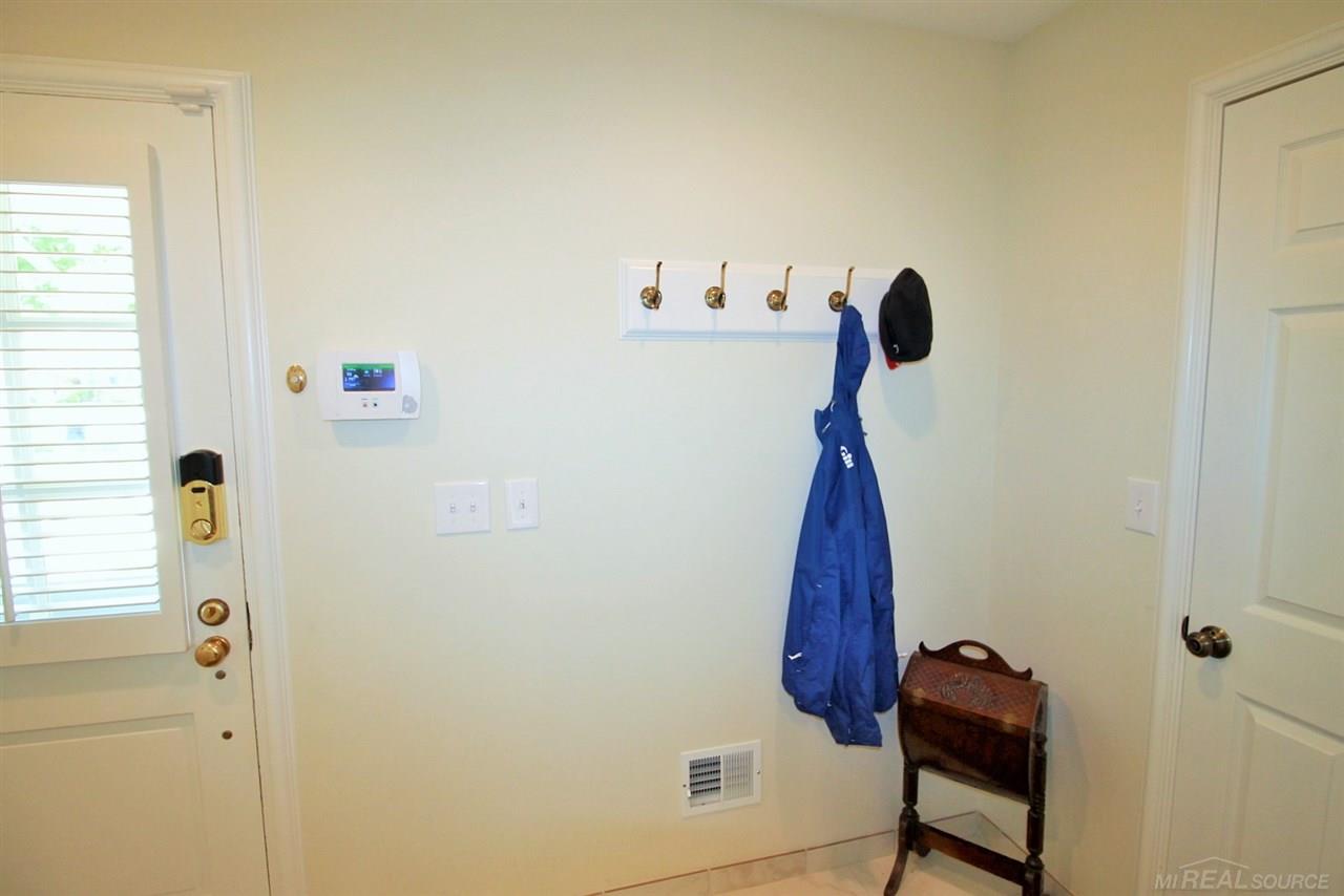 945 Trombley Road Grosse Pointe Park, MI 48230 - Photo 27 of 62