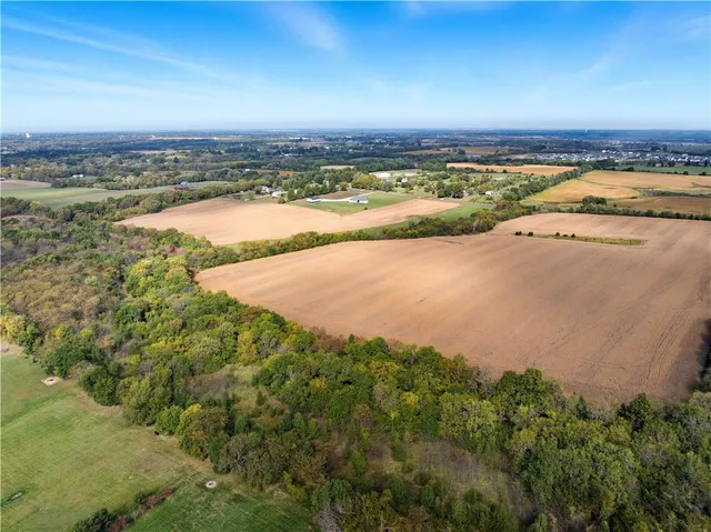 $3,990,000 | 13104 South 7th Highway, Greenwood, MO 64034