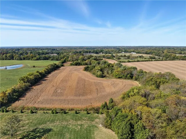 $3,990,000 | 13104 South 7th Highway, Greenwood, MO 64034