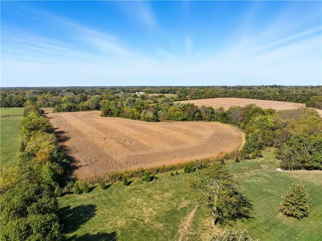 $3,990,000 | 13104 South 7th Highway, Greenwood, MO 64034