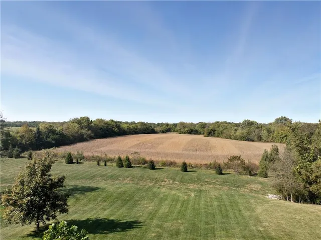 $3,990,000 | 13104 South 7th Highway, Greenwood, MO 64034