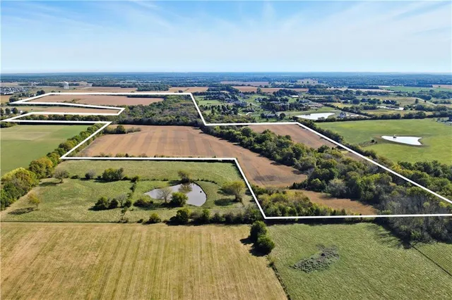 $3,990,000 | 13104 South 7th Highway, Greenwood, MO 64034