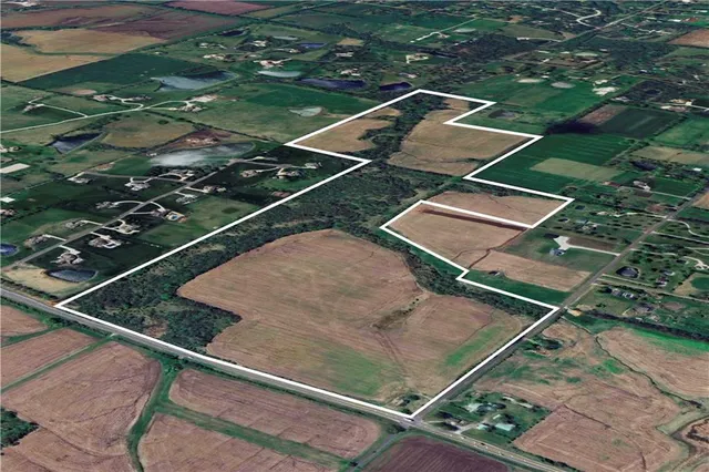 $3,990,000 | 13104 South 7th Highway, Greenwood, MO 64034