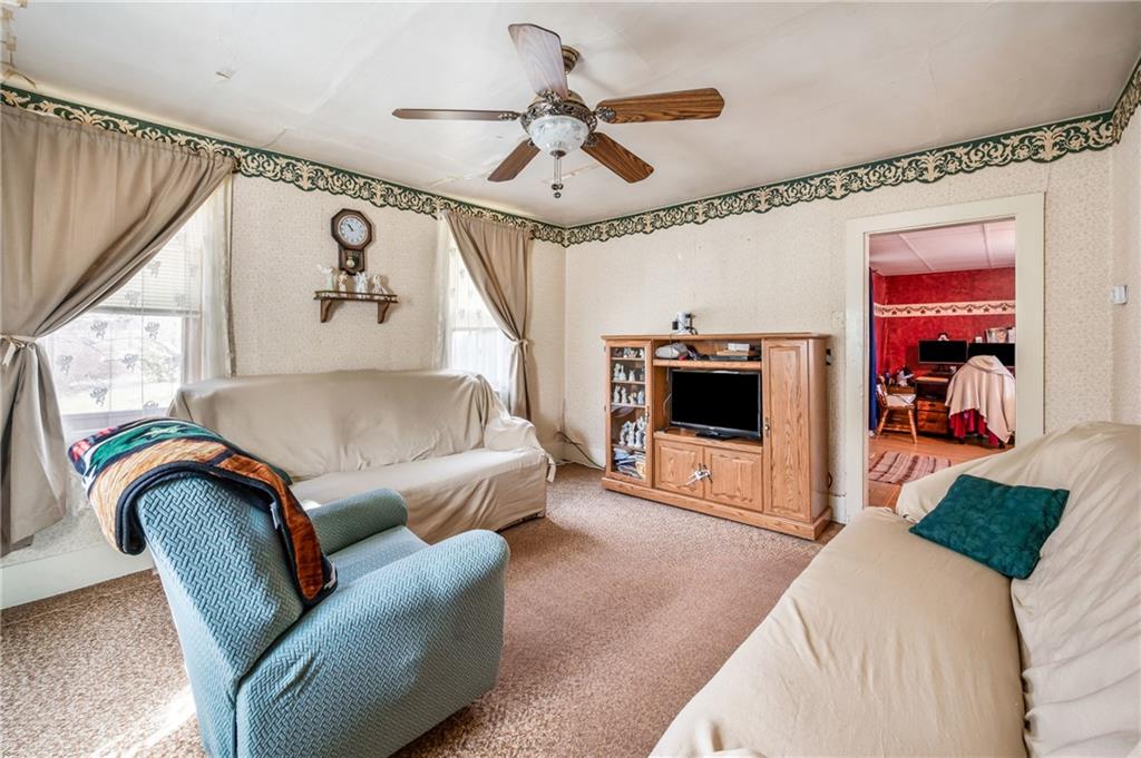 1869 Millbrook Road Grove City, PA 16127 - Photo 6 of 42