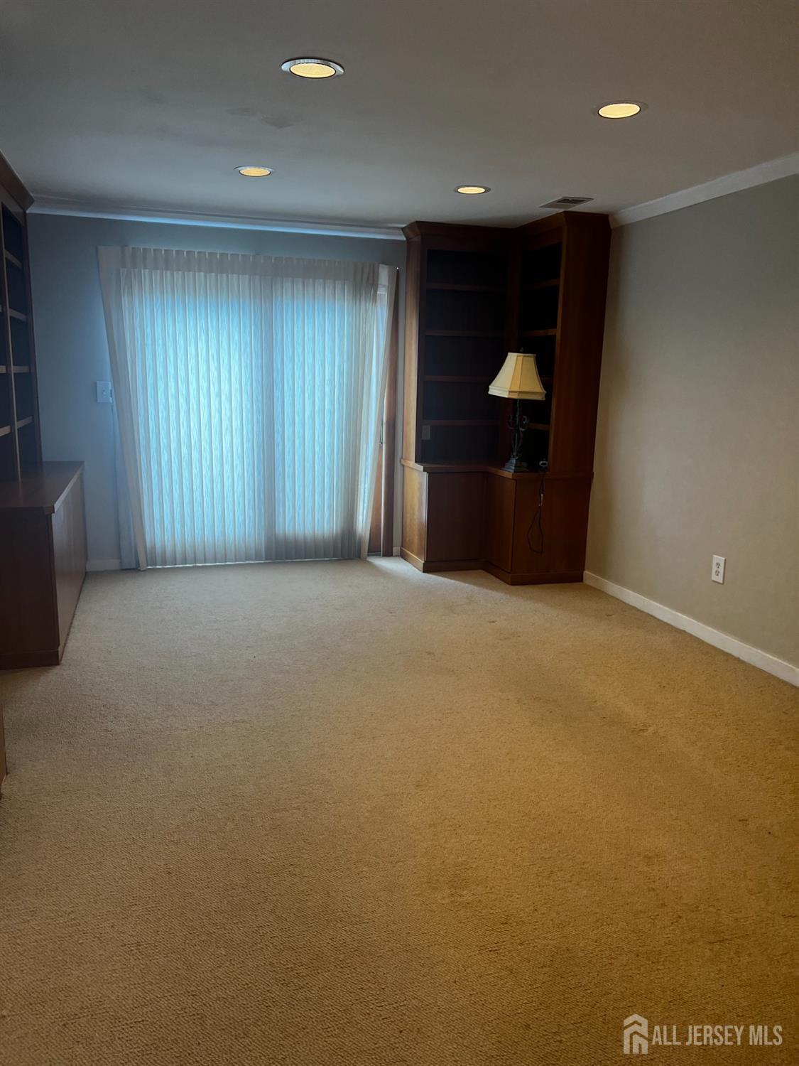 43 Lydia Lane Edison, NJ 08817 - Photo 6 of 29