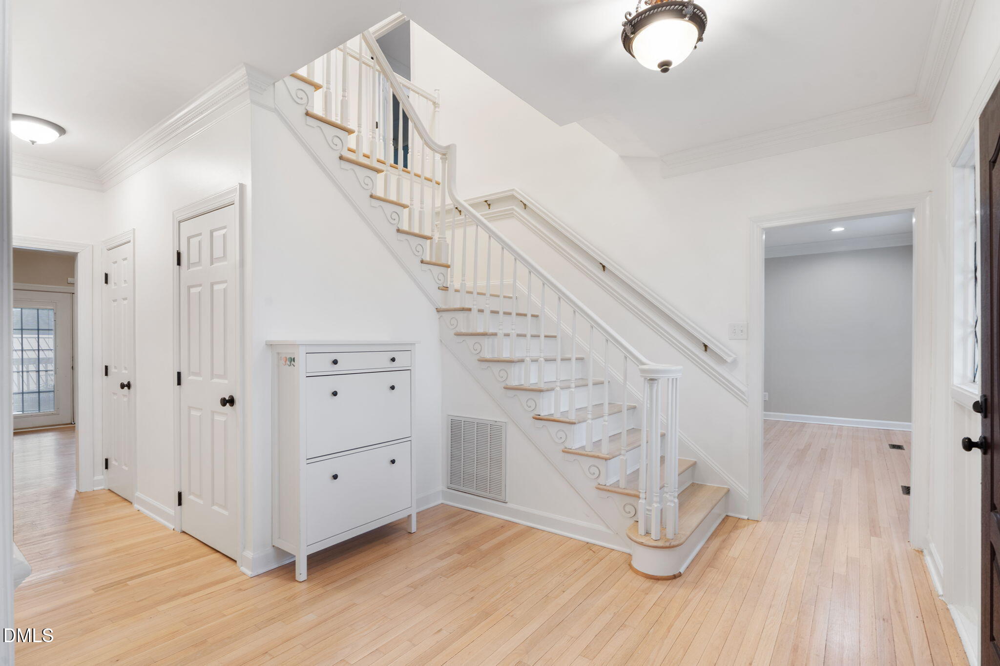 3822 Hope Valley Road Durham, NC 27707 - Photo 9 of 48 9-web-or-mls-DSC00005