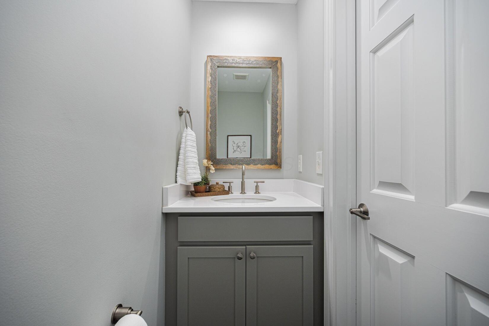 382 Beecher Road Columbus, OH 43230 - Photo 32 of 81 37-web-or-mls-Jake Bluvstein - 382 Beech
