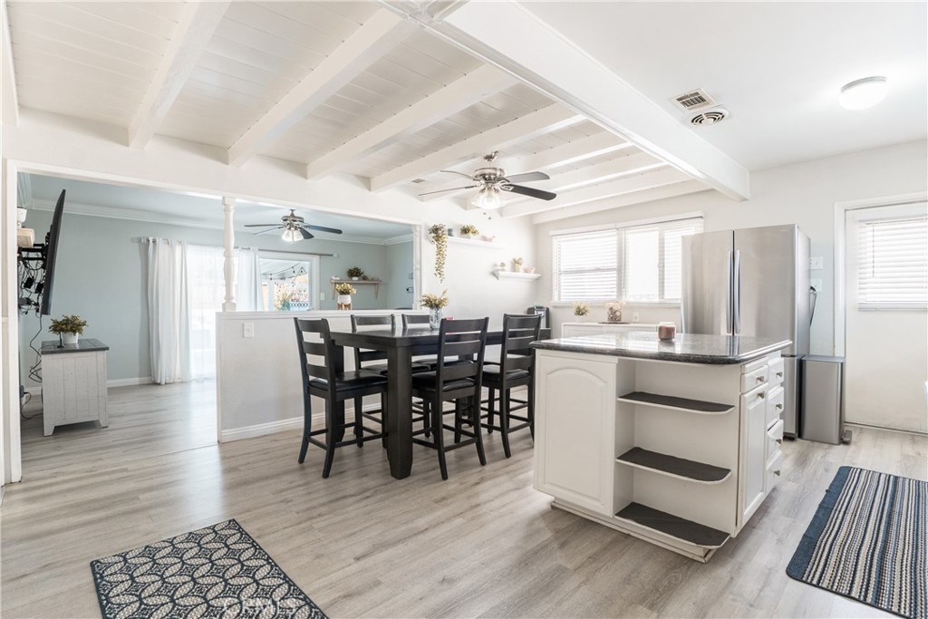 15705 Hayter Avenue Paramount, CA 90723 - Photo 12 of 40