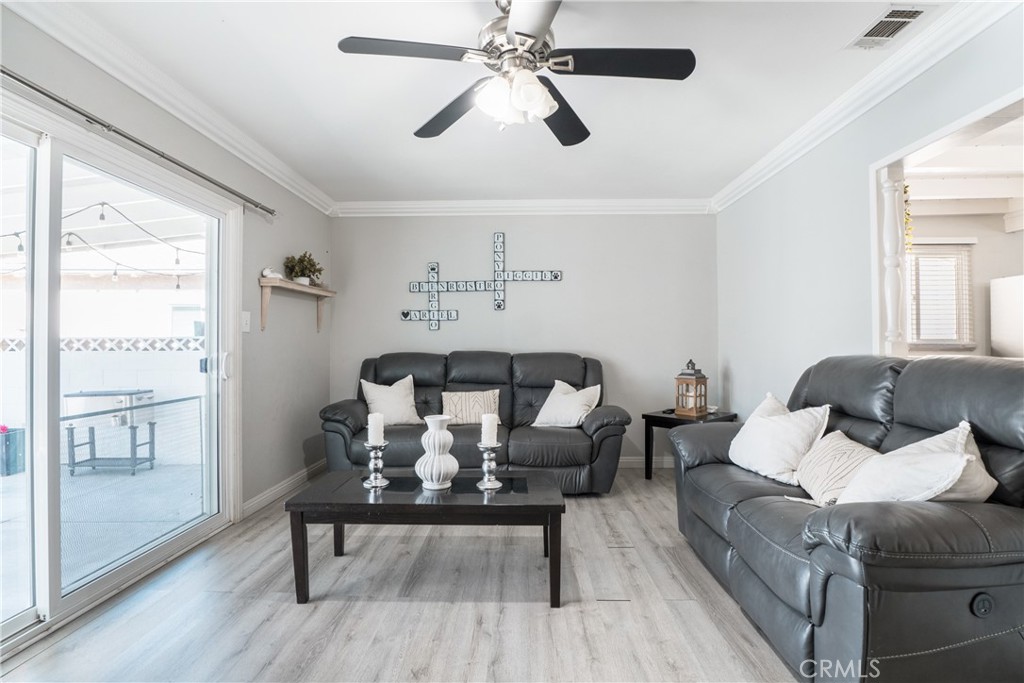 15705 Hayter Avenue Paramount, CA 90723 - Photo 20 of 40