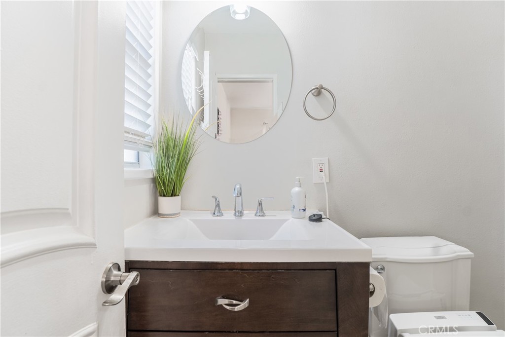 15705 Hayter Avenue Paramount, CA 90723 - Photo 27 of 40