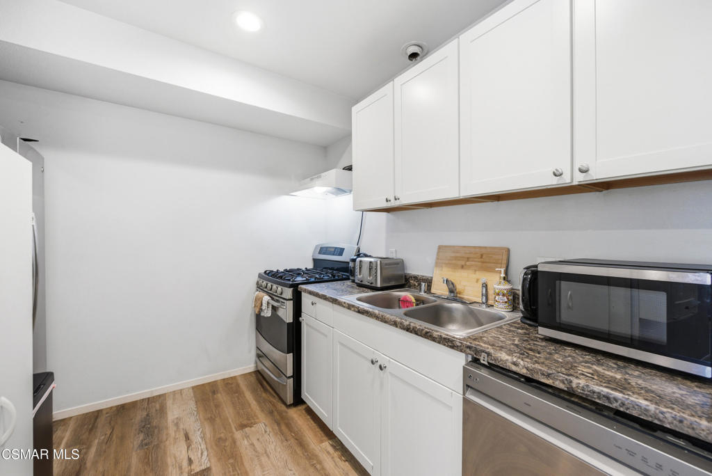 1314 Gonzales Road Simi Valley, CA 93063 - Photo 50 of 77
