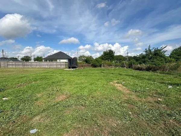 $32,000 | 2316 Walkers Lane, Meraux, LA 70075