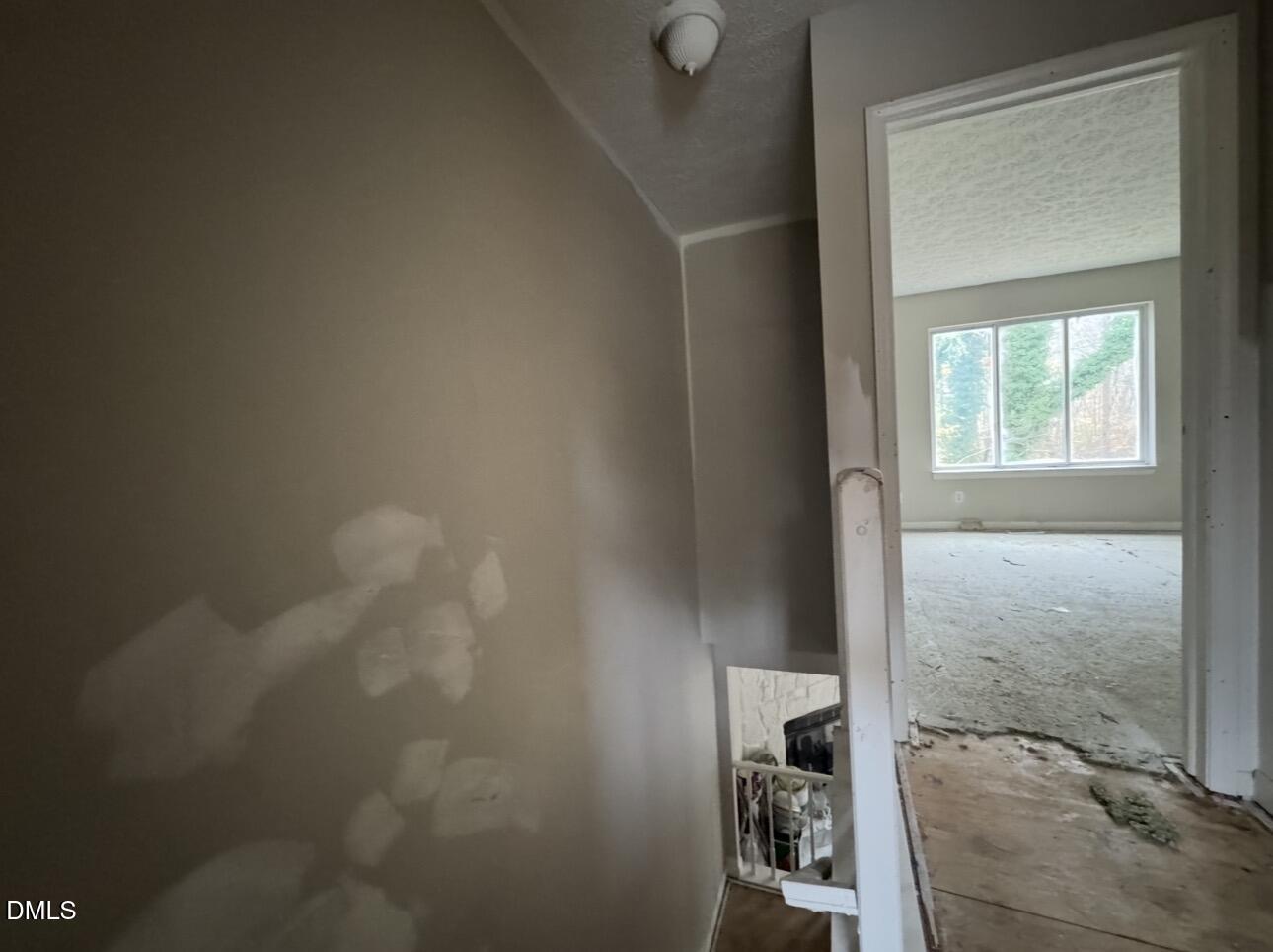 8147 McGuire Drive Raleigh, NC 27616 - Photo 13 of 19 a bathroom with a bathtub