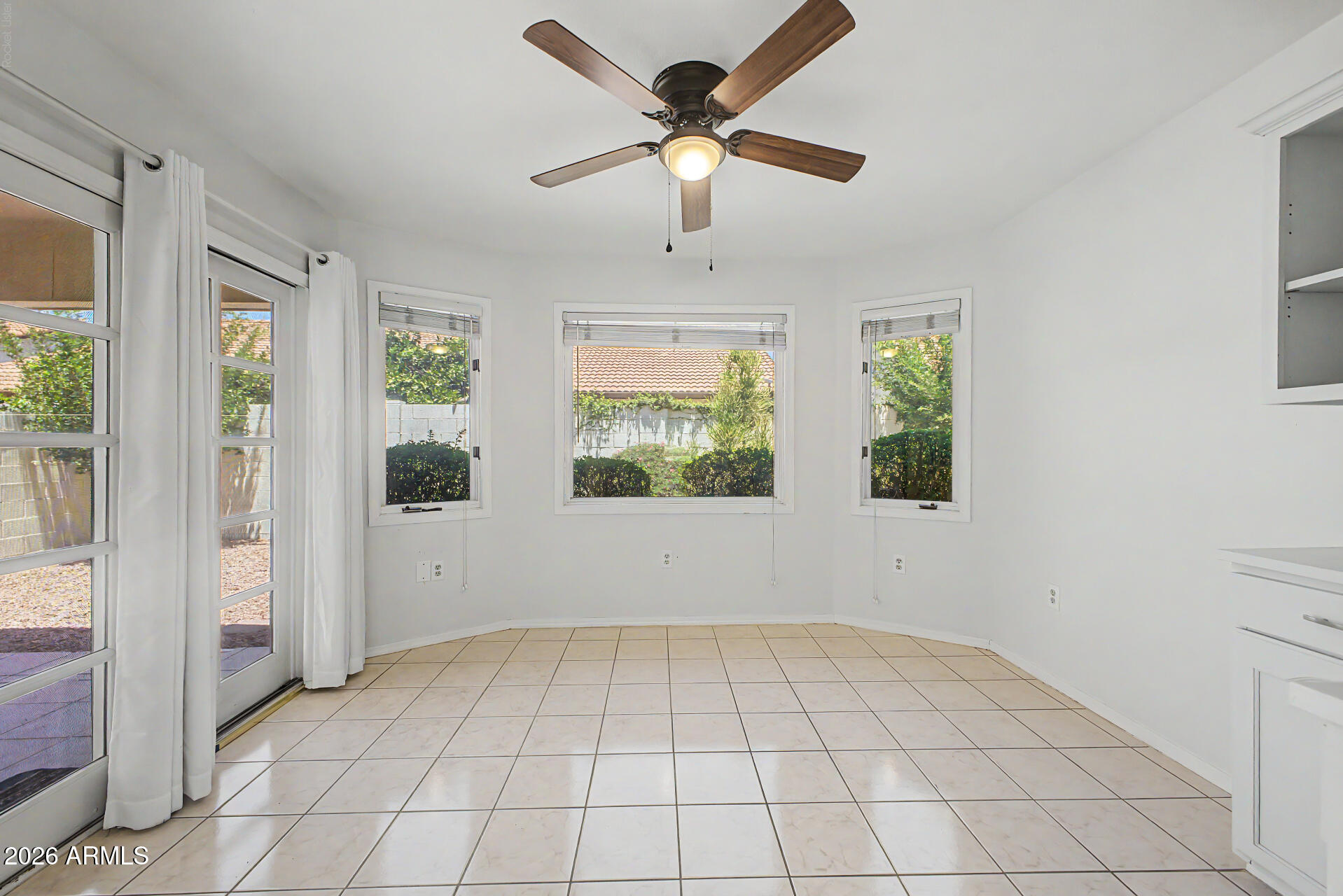 542 South Higley Road, Unit 75 Mesa, AZ 85206 - Photo 12 of 39