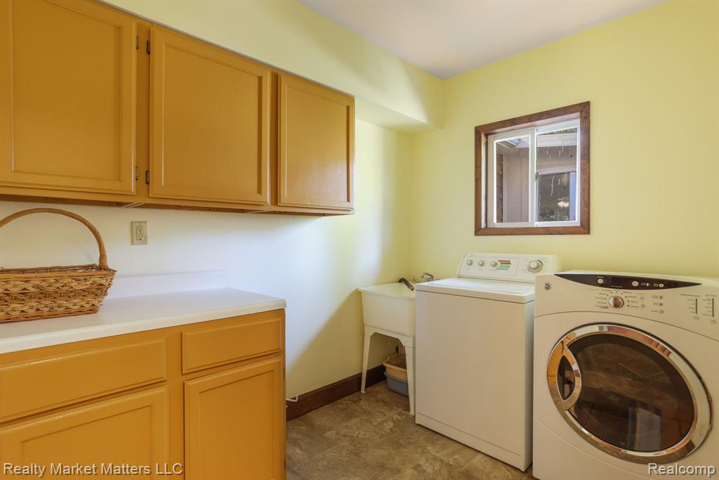 1831 Roods Lake Road Lapeer, MI 48446 - Photo 24 of 56